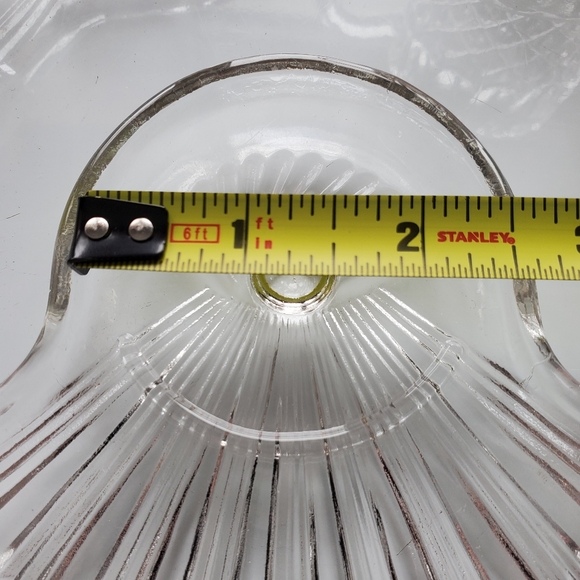 (4) Vntg 10 5/8" "Daisy & Button Clear" Fan Snack Plate by Anchor Hocking - Picture 8 of 15